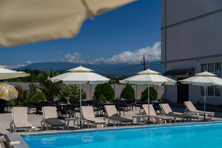 Hotel Greys Sariya
