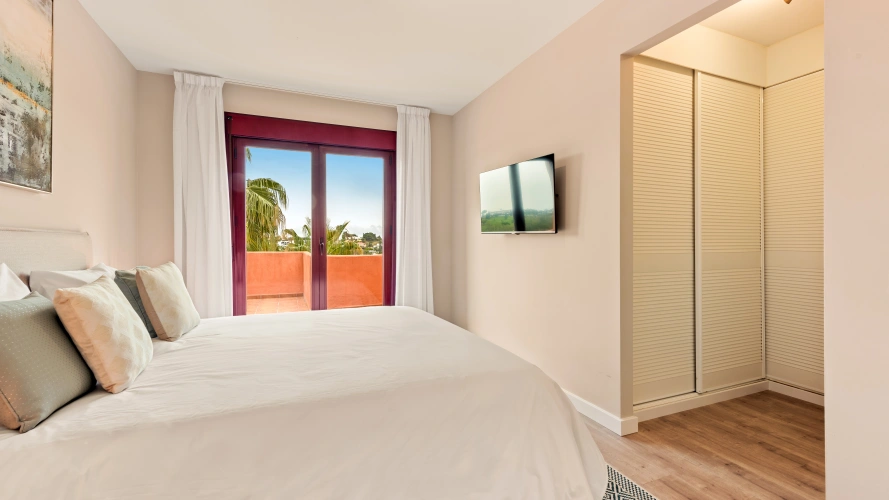 3 Bedrooms Penthouse