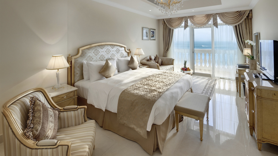 2 Bedrooms Palm Family Suite