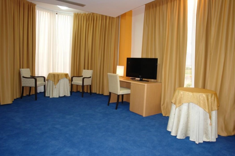 Hotel Airport Tirana photo 42