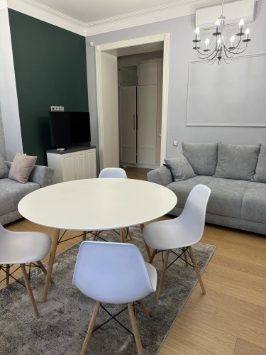 3 Bedrooms Quadruple Apartment with balcony