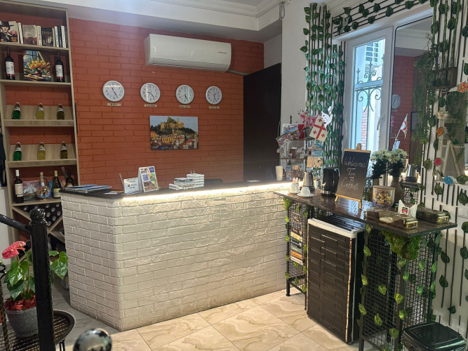 Tbil Inn Hotel