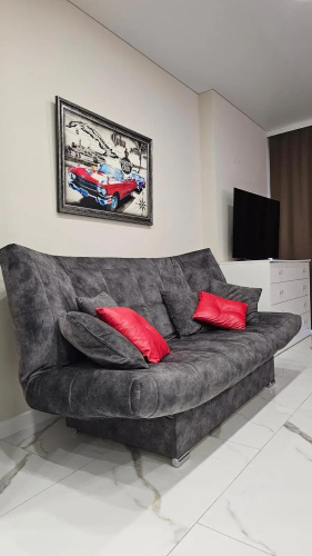 Na Ulitse Bratskaya 1 Flat