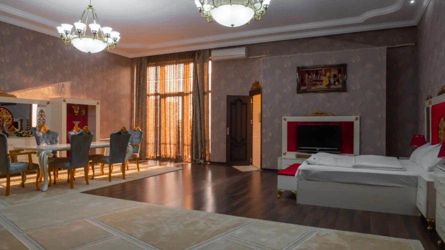 Premium Double Suite with courtyard view