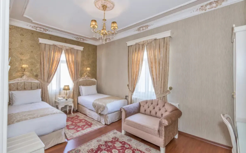 Standard Twin room