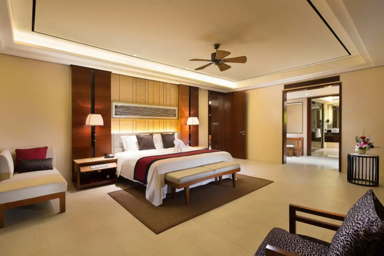 Superior Family Suite with balcony and with city view