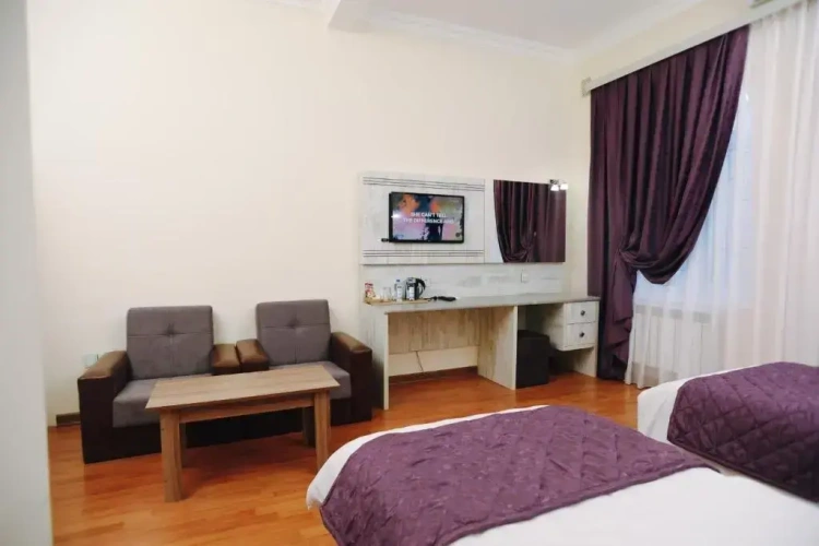Superior Triple room