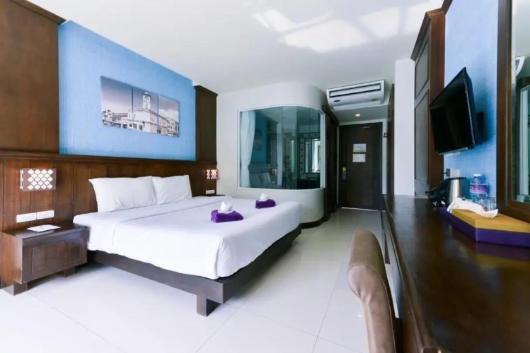 Deluxe Double room with balcony and with pool view