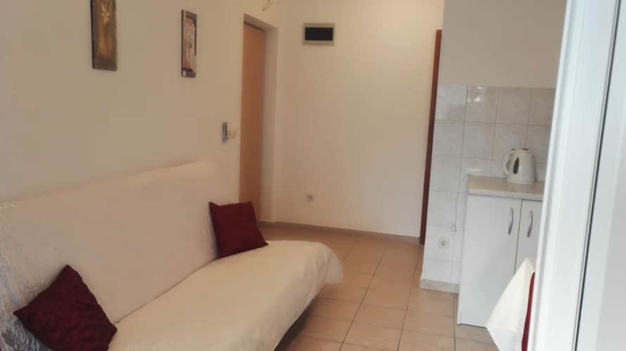 1 Bedroom Apartment with balcony