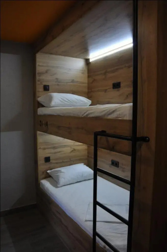 Full House Capsule Hostel