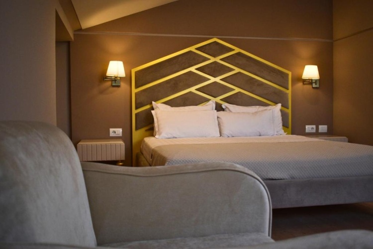 Standard Triple room with balcony