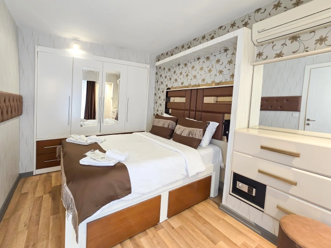 Family Quadruple Suite with city view