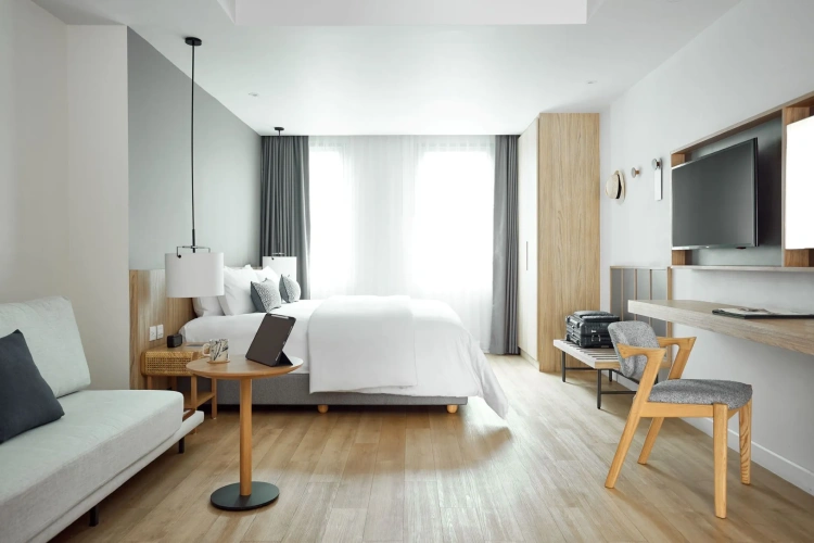 Deluxe room with city view