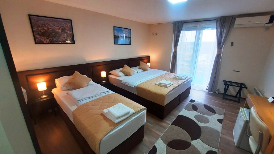 Standard Triple room with balcony and with view