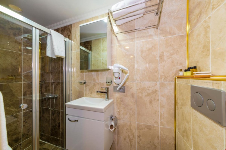 Standard Double room with city view