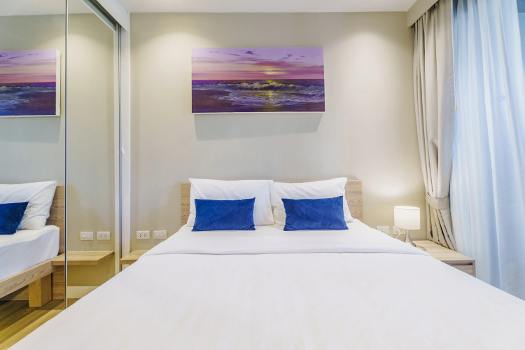 Diamond 2Br  Deluxe Poolside Condo Apartments