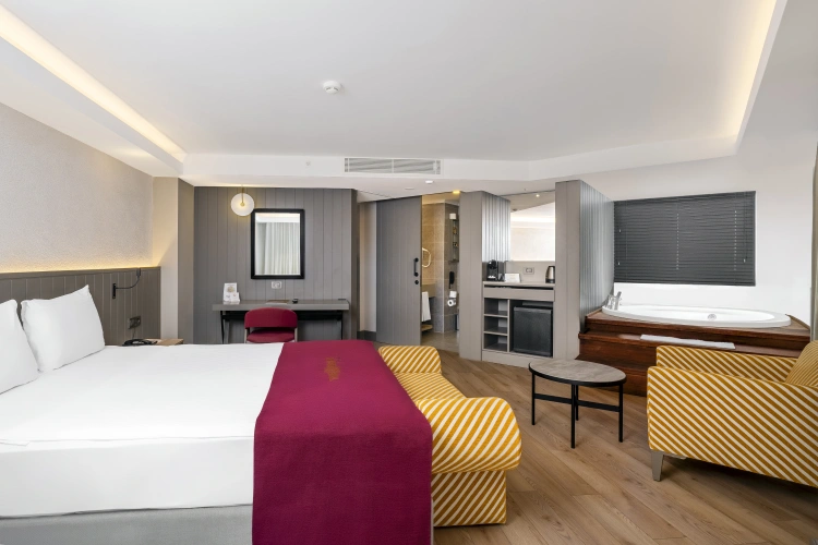 Deluxe with Jacuzzi room