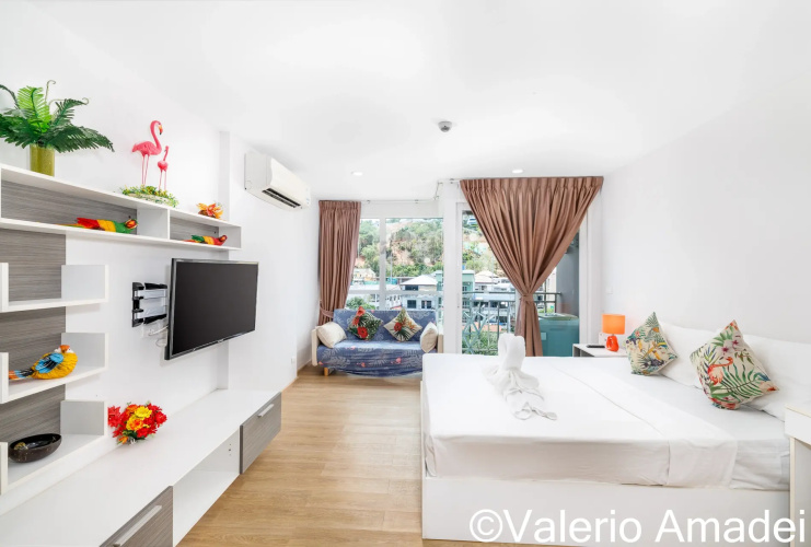 OMNIA Phuket - Ozone Condotel Apartments