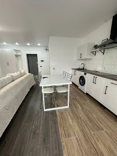 79 Na Akademicheskoy Apartments