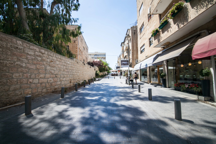 Jonathan In Ben Yehuda Apart-Hotel