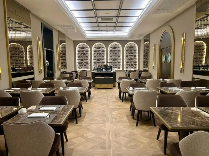 Omnia Aria Palace Hotel