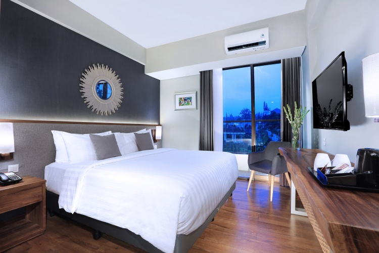 Superior Double room with city view