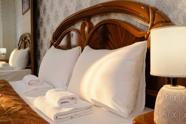 Фотография номера гостиницы Утомленные Солнцем