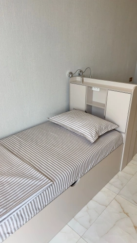 Bed in Dorm with city view