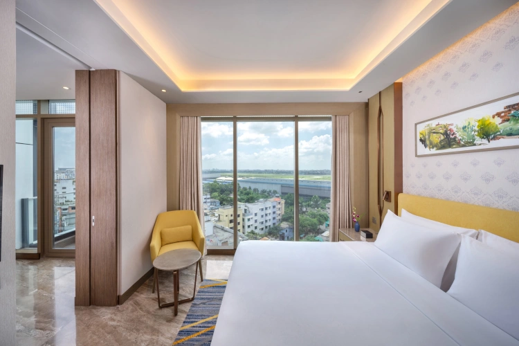 Standard Double room with city view