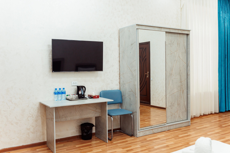 Art Inn Hotel
