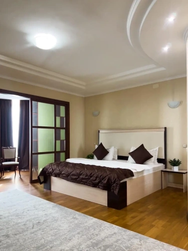 Suite with balcony and with view