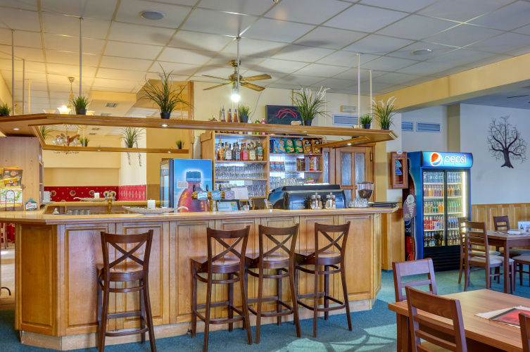 Alf Hotel