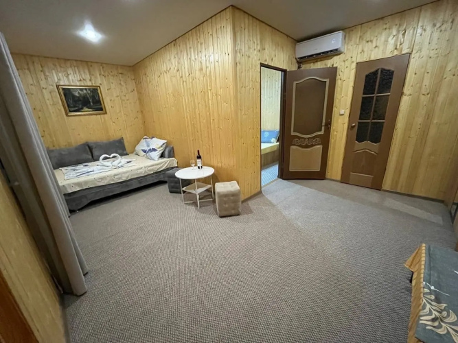Delis Guest House