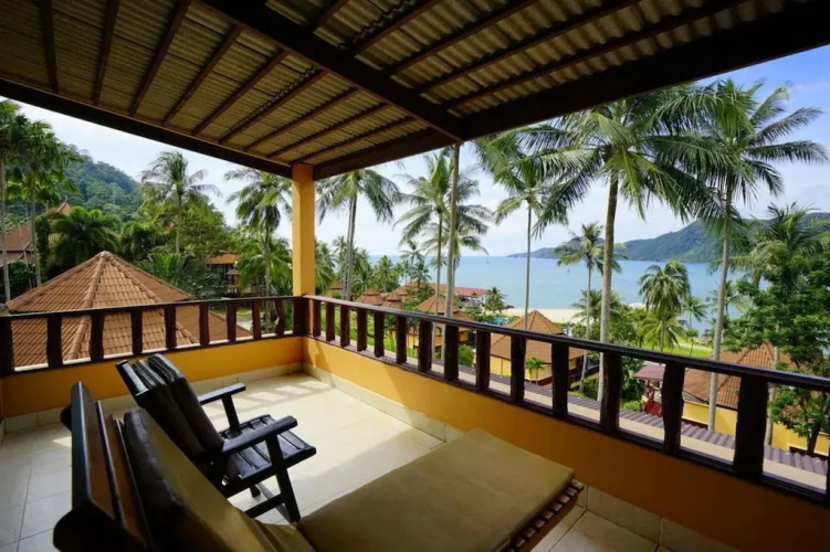 Deluxe Double room with balcony and with ocean view