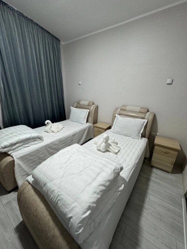 Standard room with balcony and with courtyard view