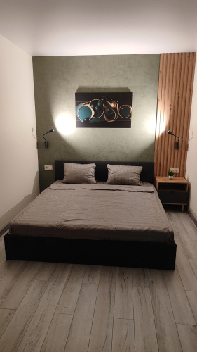 Premium Flat