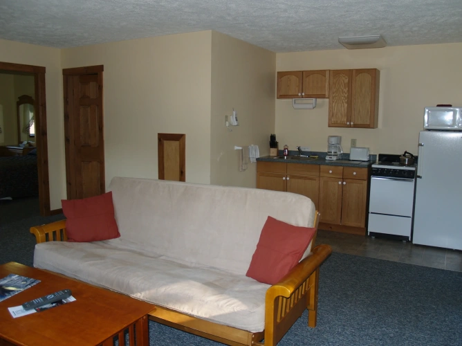2 Bedrooms Suite with balcony and with courtyard view