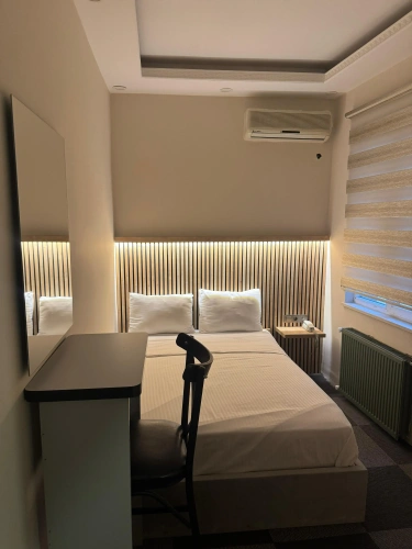 Comfort room with courtyard view