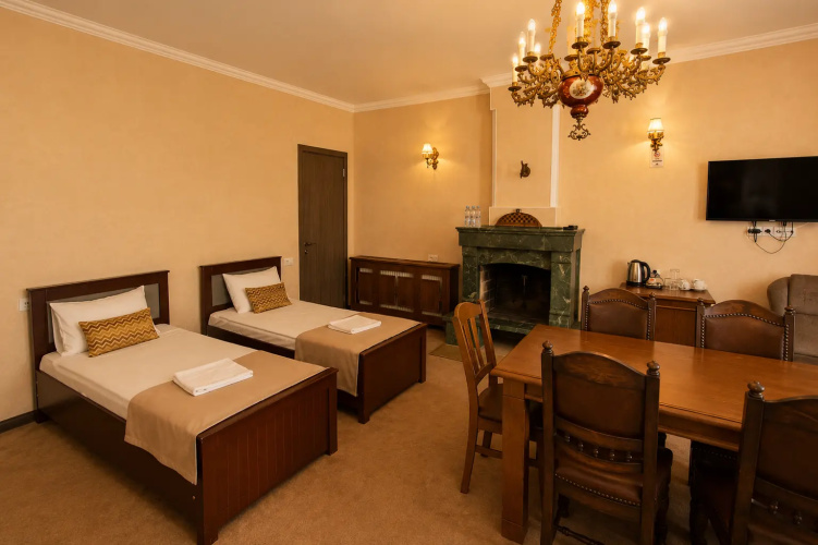 Family Suite with balcony and with city view
