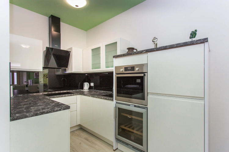 Makarska Beach Apartments