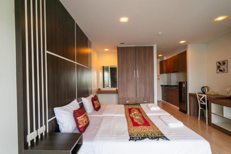 Deluxe Twin room with balcony and with city view