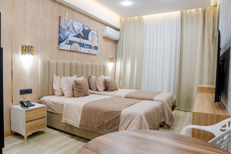 Standard Twin room with balcony