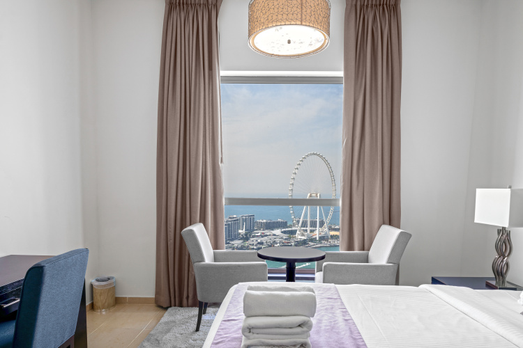 2 Bedrooms Apartment with balcony and with sea view