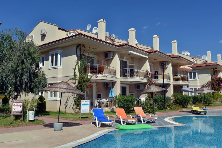 Sunset Beach Club Lebrentals Hotel