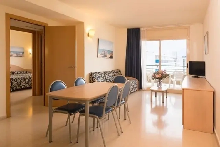 Quintuple Suite with balcony and with city view