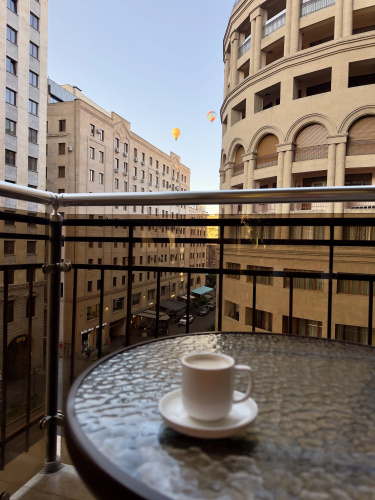 Central Luxe with Jacuzzi Apartments