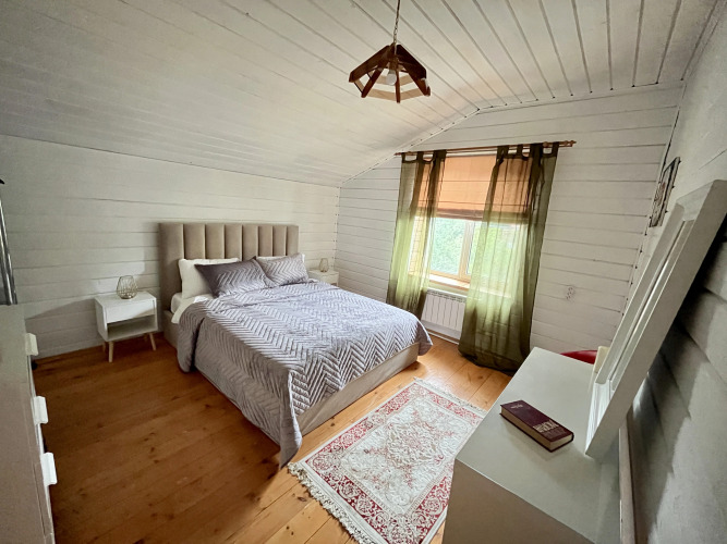 Фотография номера Коттеджа Частный дом в Центре Города с видом на парк