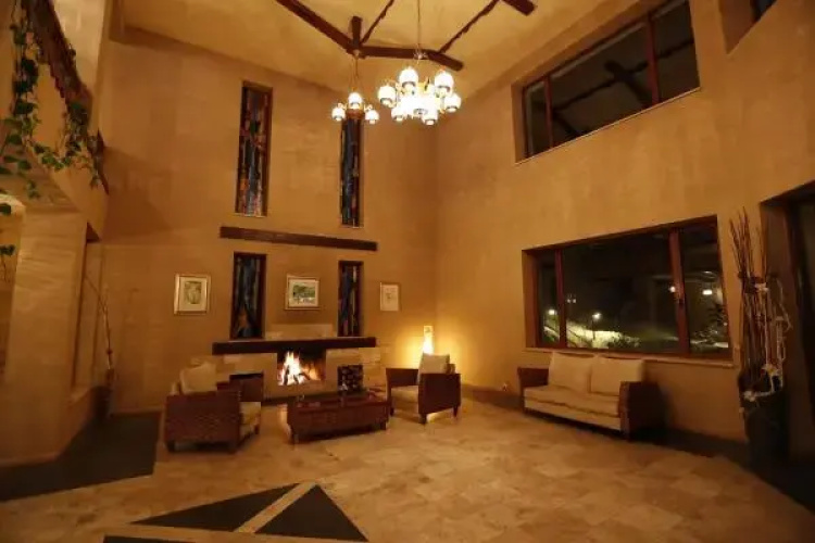 Arthurs Aghveran Resort