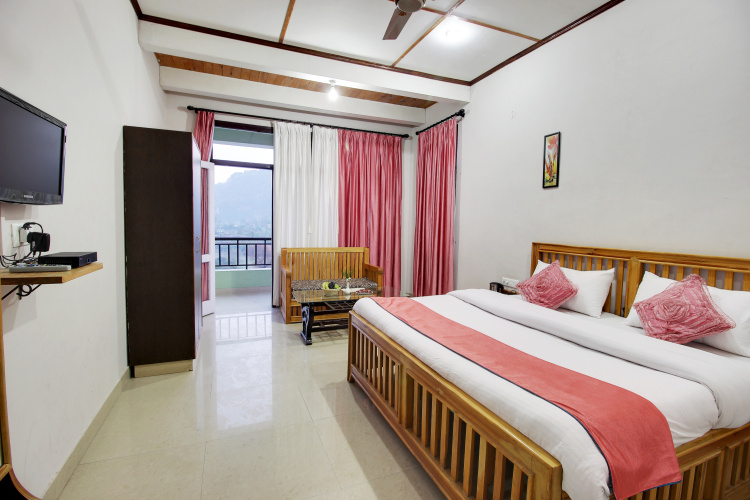 Standard Double room with balcony and with view