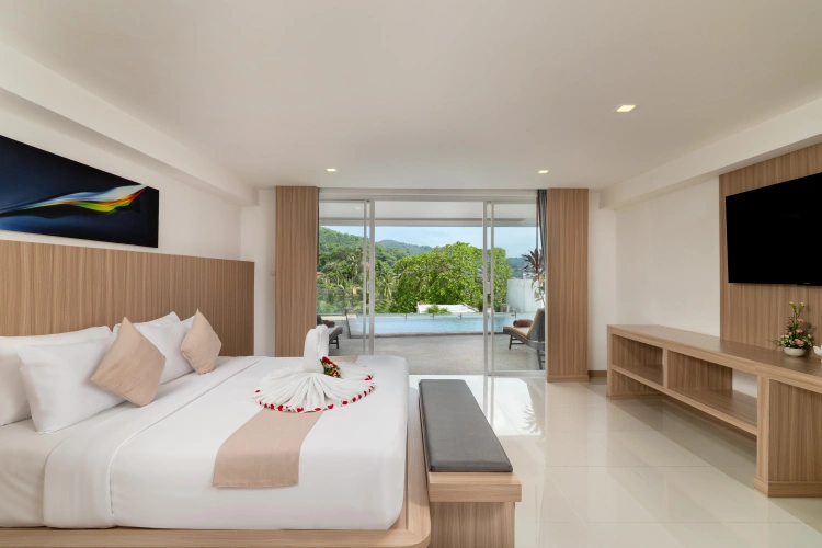 Double Junior Suite with balcony and with pool view
